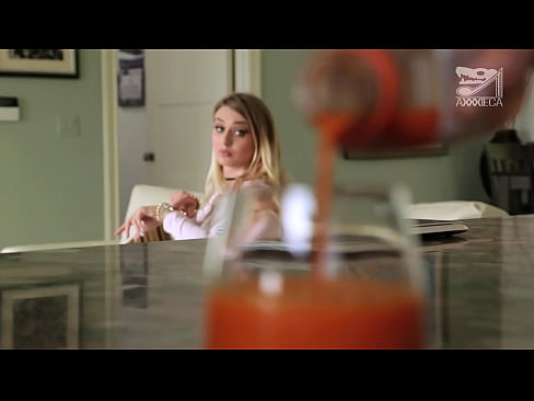 ❤️ Intombazana eshushu enamabele amakhulu kunye ne-pussy eqinile ifumana inkuku kwilahleko, kodwa inzima kakhulu Amanyala kwi-xh.sayhentai.ru ❌️❤